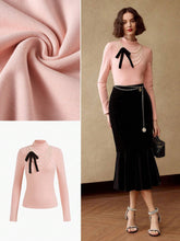 MOTF PREMIUM MOCK NECK FAUX PEARL CONTRAST BOW DETAIL SLIM FIT TEE